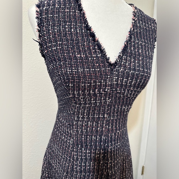 *LIKE NEW* REBECCA TAYLOR Fray-Trimmed Raw Hem Navy Tweed Dress - Picture 6 of 12
